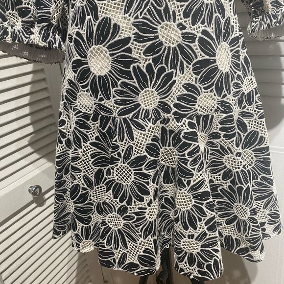 As seen in Succession, Sandro dress 38 - Picture 12 of 12